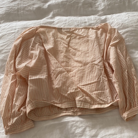 Cute blouse - Picture 4 of 4